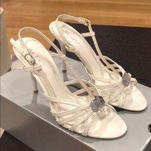 Aldo White Strappy Sandals - Size 37 / US 7